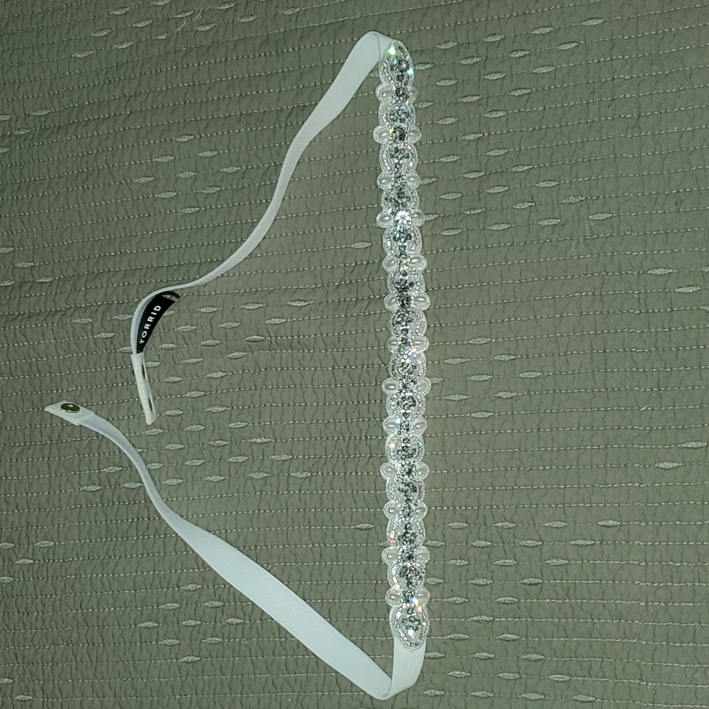 Torrid Stretch Belt in White with rhinestones and pearls